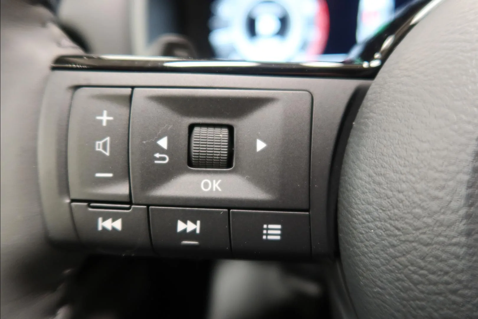 Nissan Qashqai CSN-256 carousel image