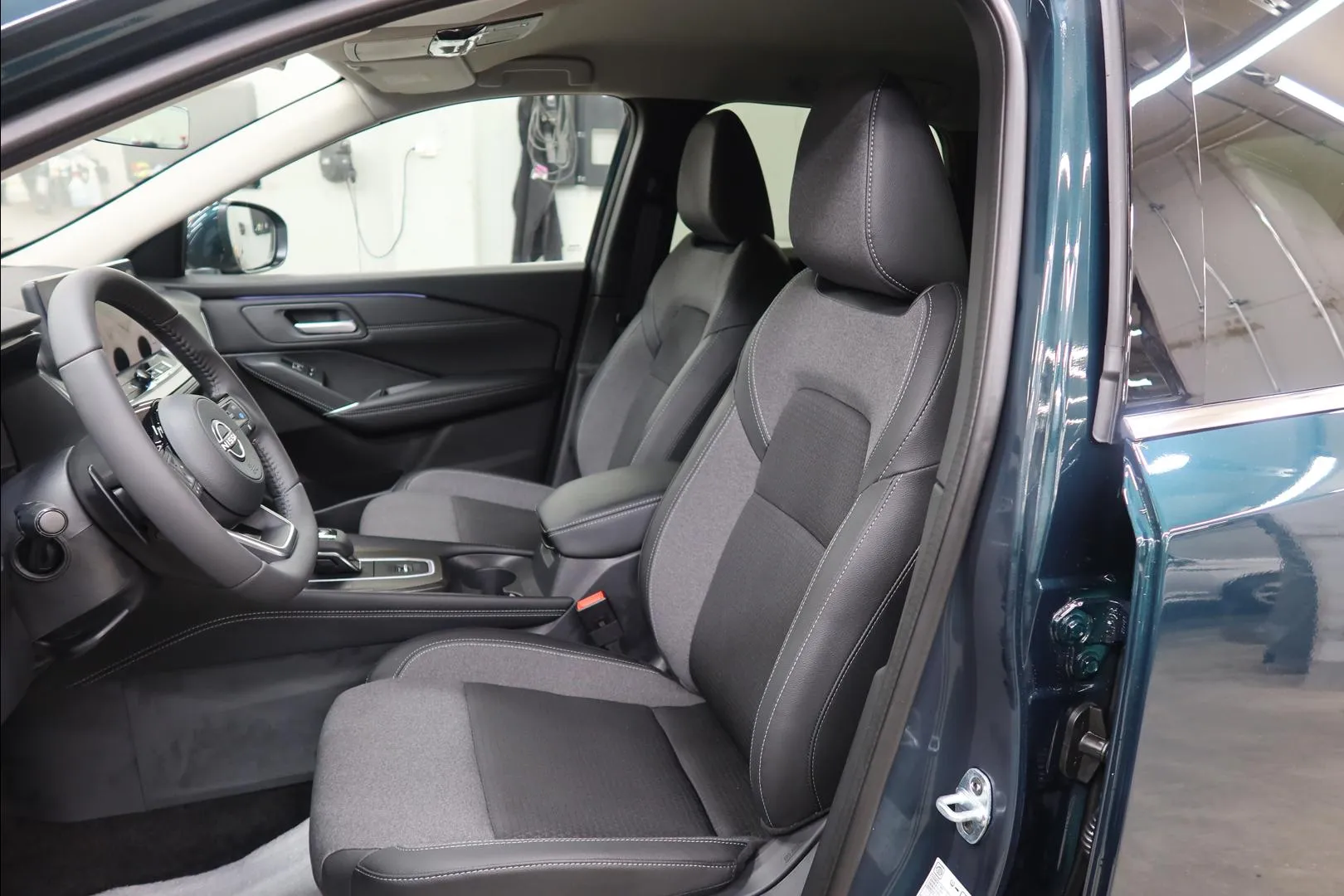 Nissan Qashqai CSN-256 carousel image