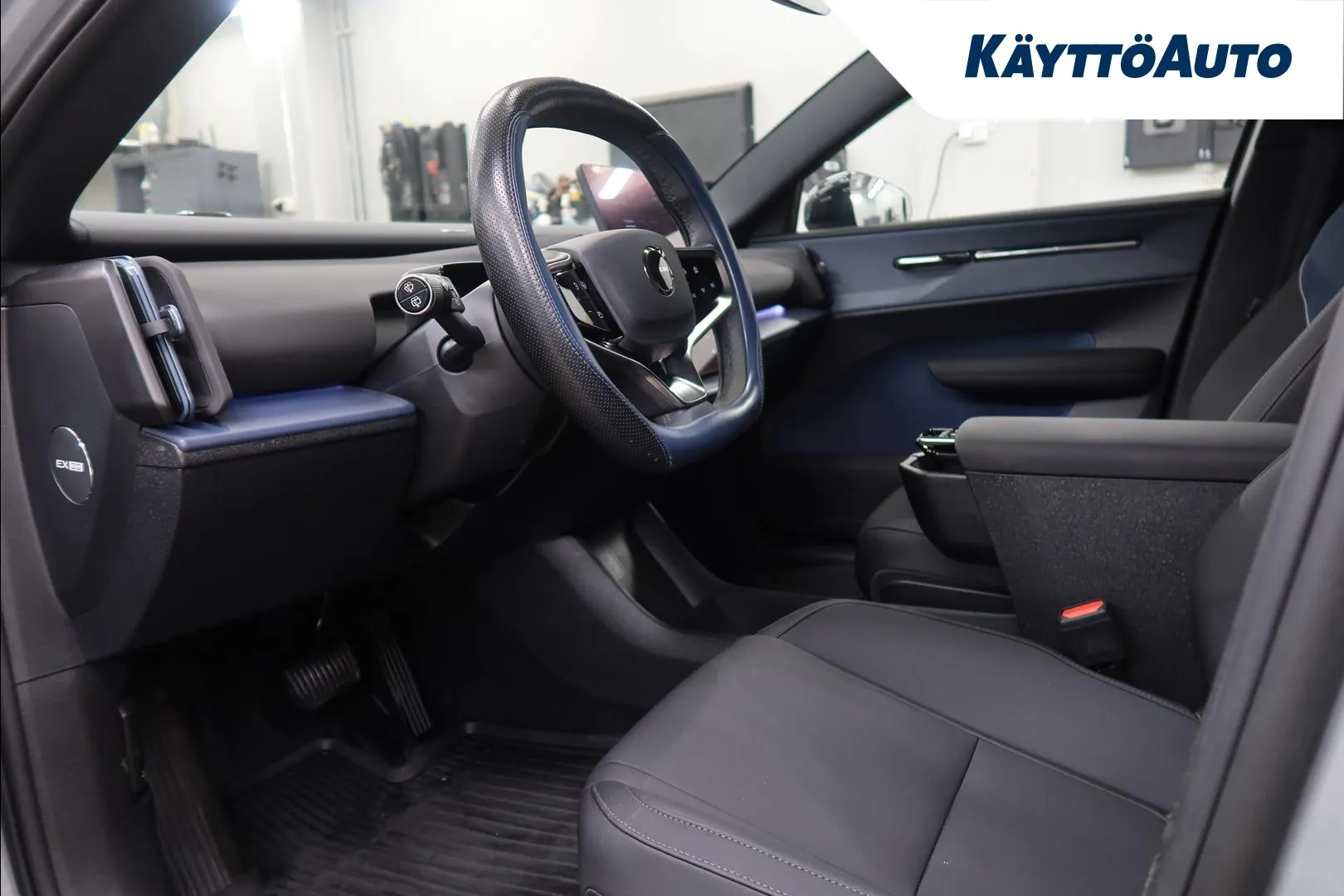 VOLVO EX30 MPR-134 carousel image