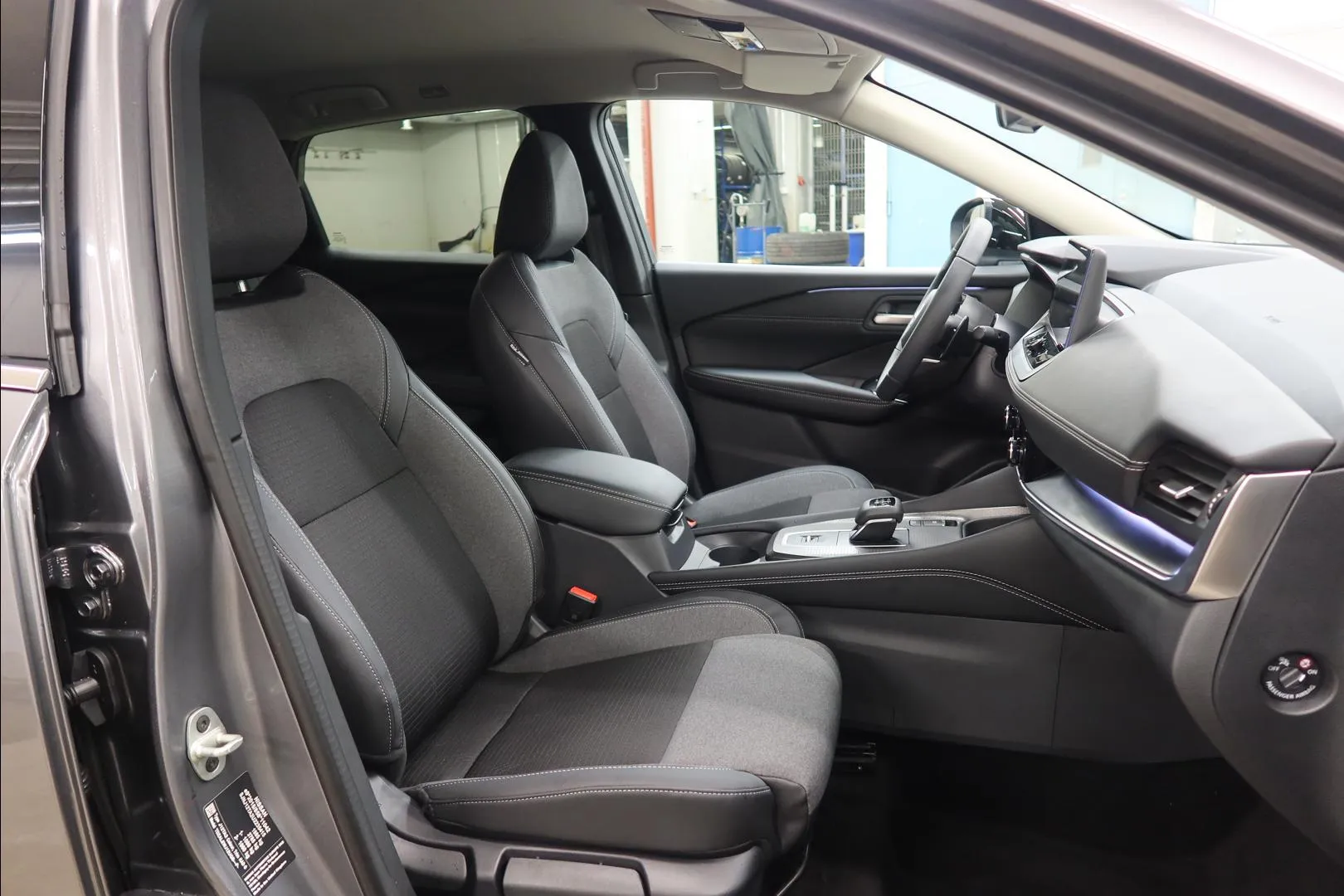 Nissan Qashqai ISU-637 carousel image