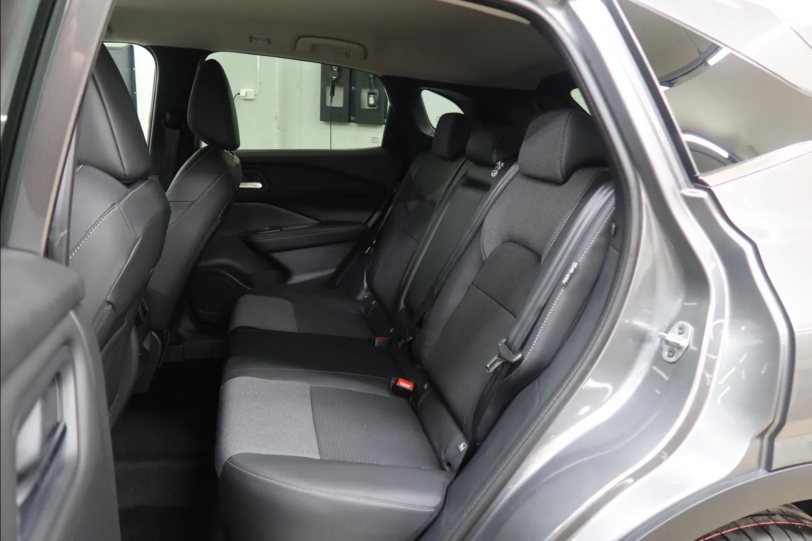 Nissan Qashqai ISU-637 carousel image