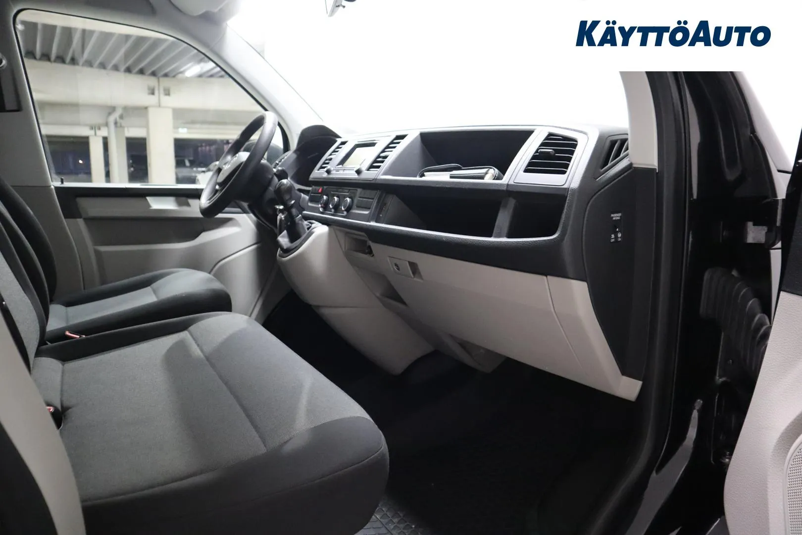 Volkswagen Transporter BVN-607 carousel image