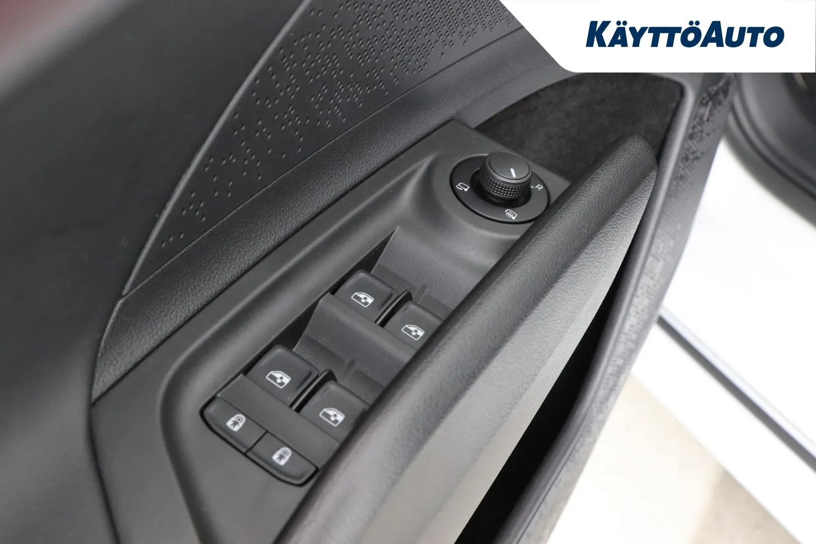 SKODA Enyaq MPL-218 carousel image