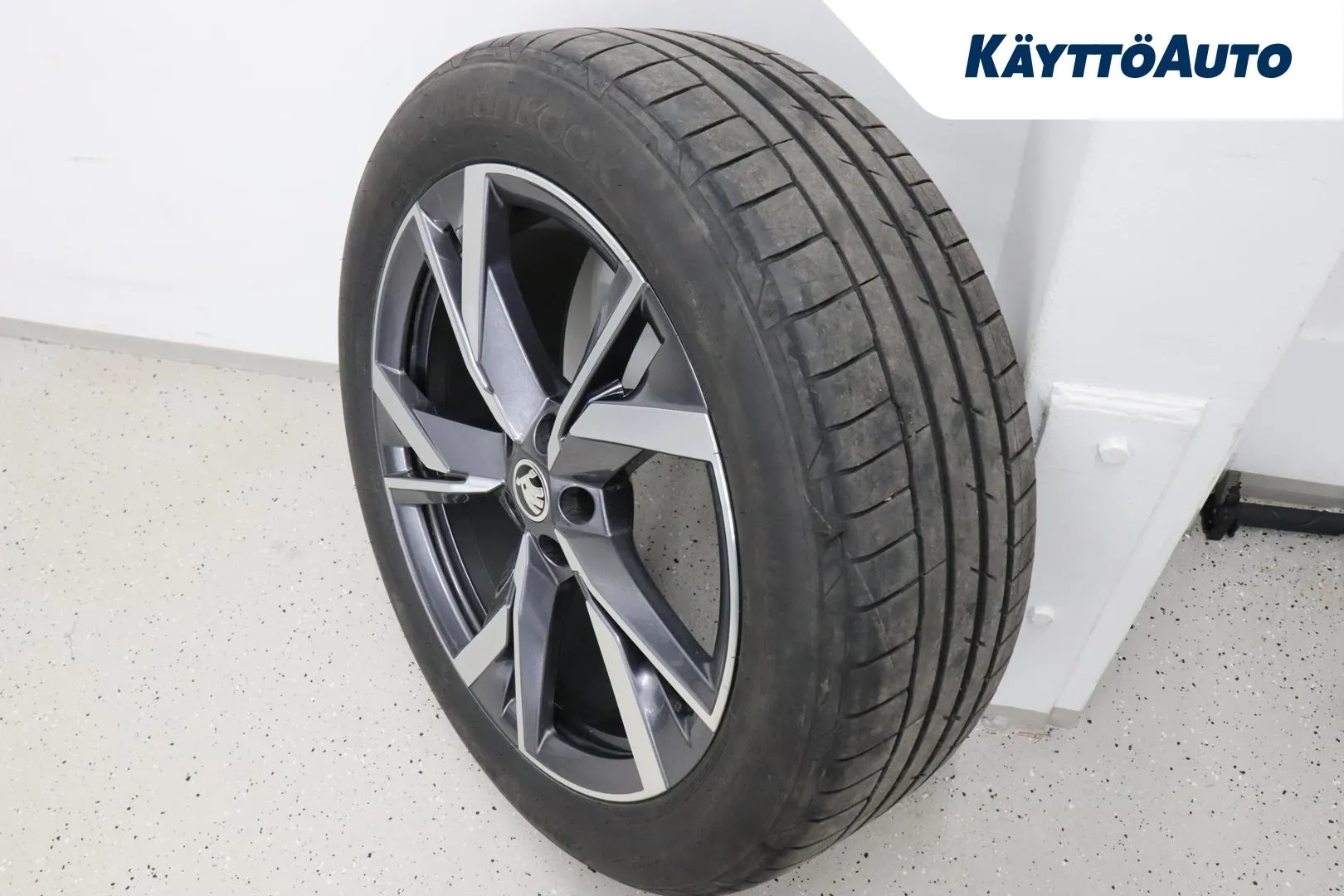 SKODA Enyaq MPL-218 carousel image