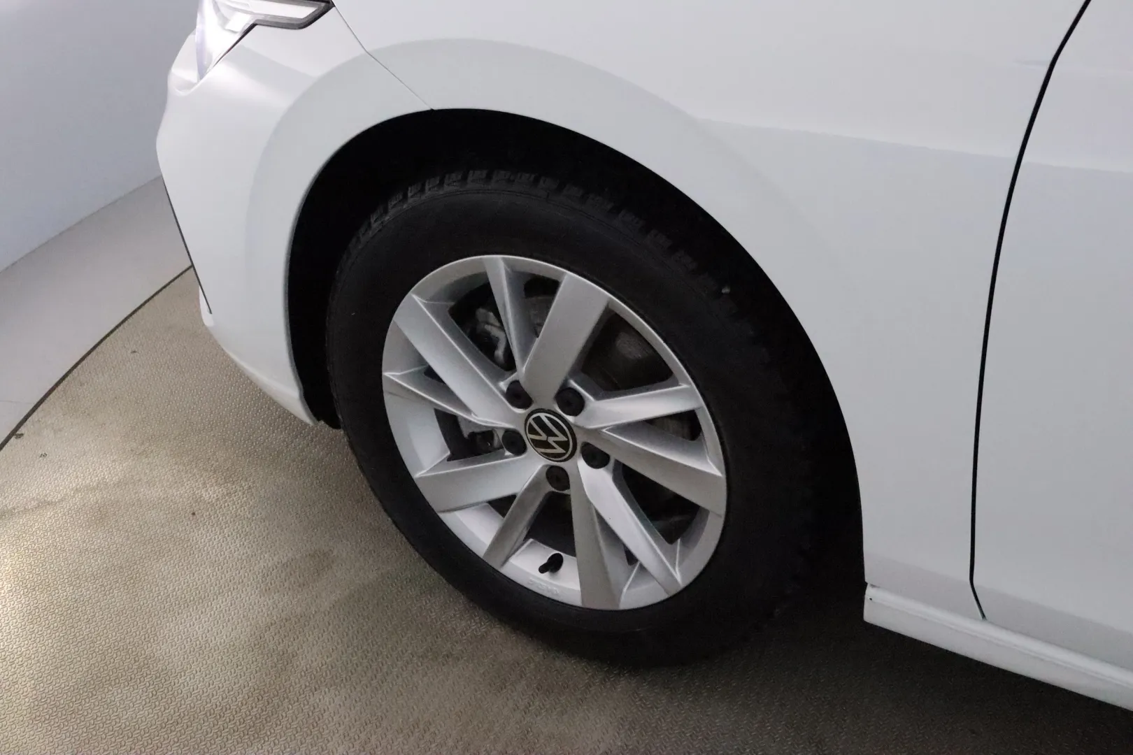 VOLKSWAGEN Golf IPL-532 carousel image