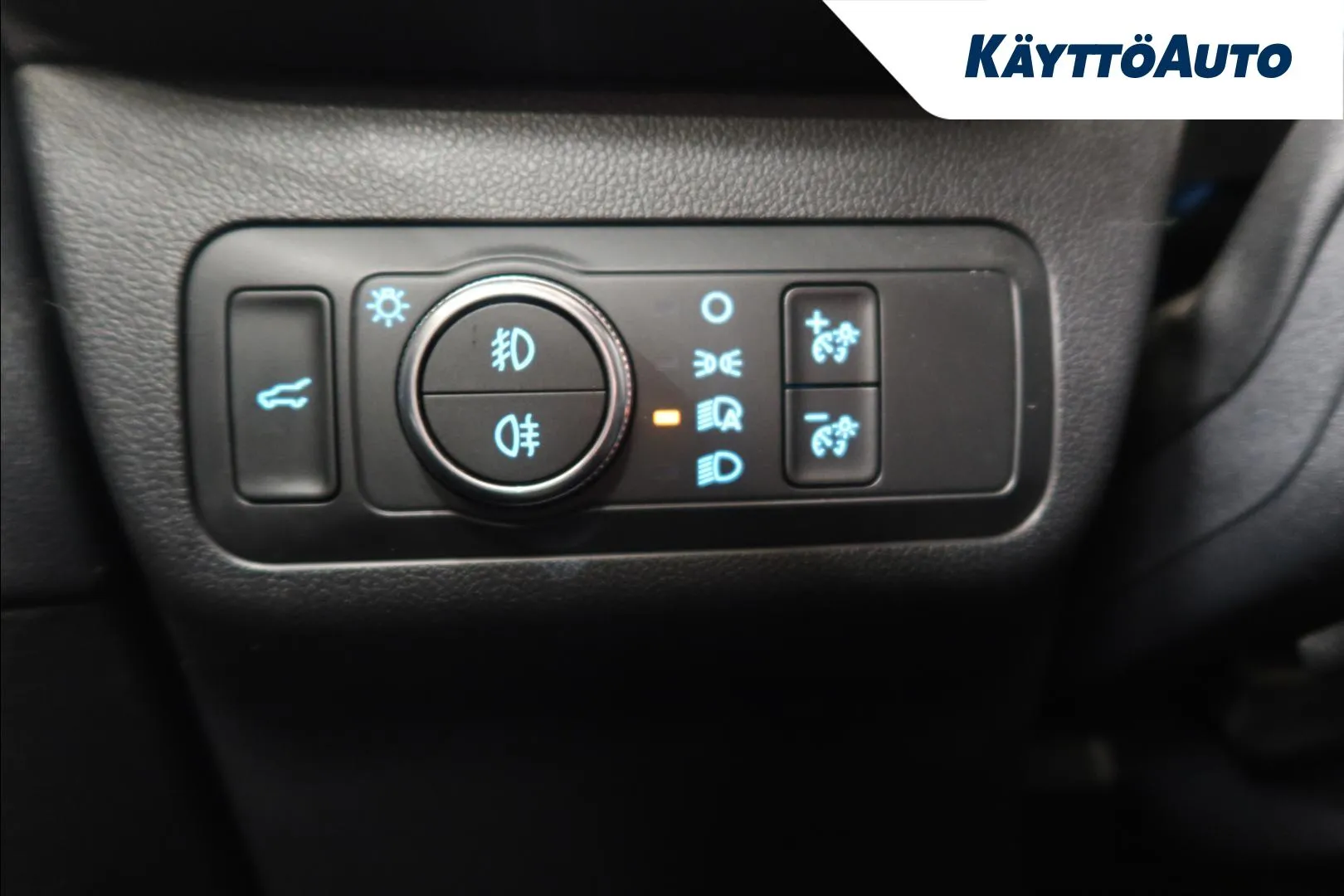 FORD Kuga JLP-108 carousel image