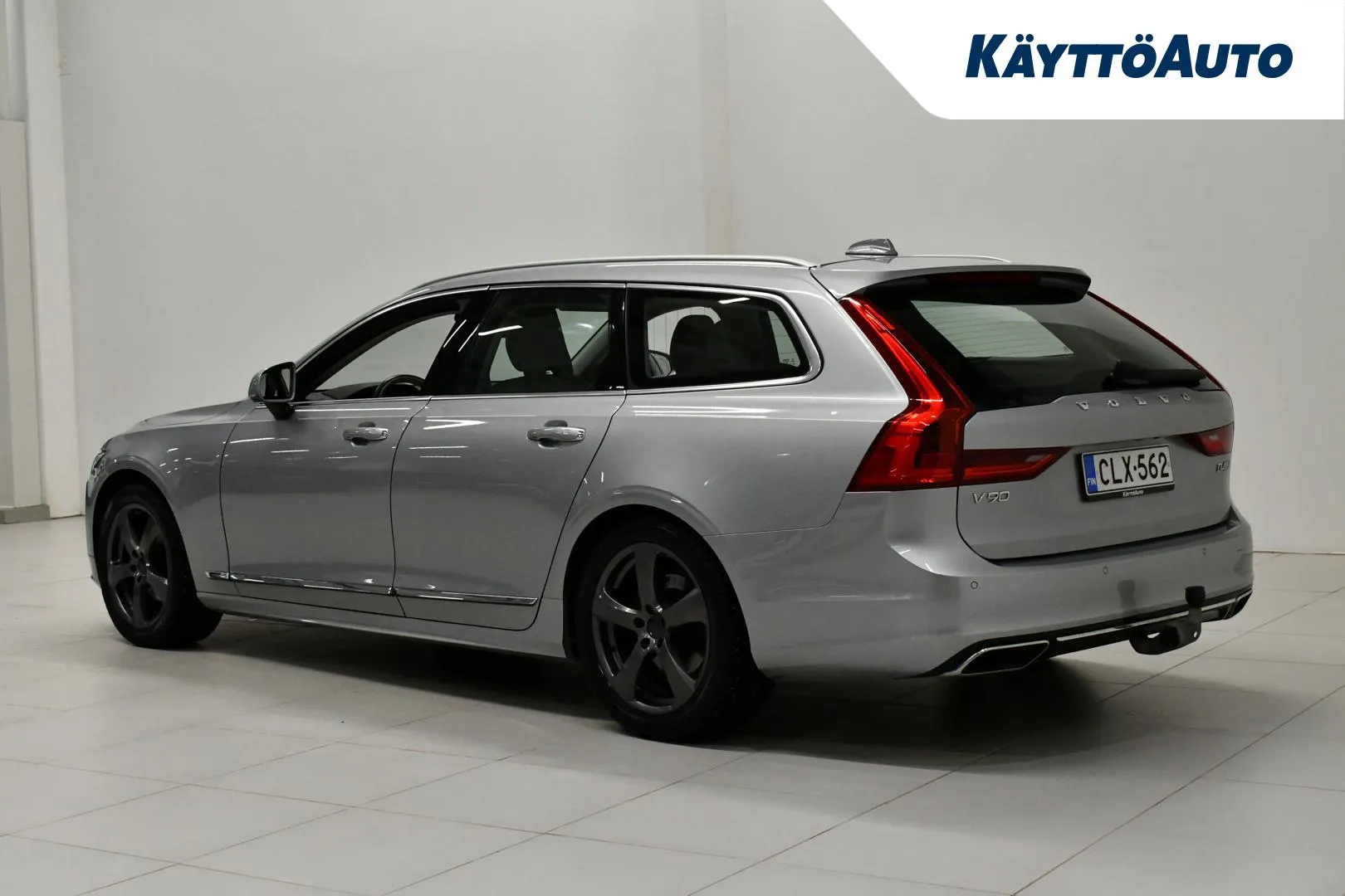 VOLVO V90 CLX-562 carousel image