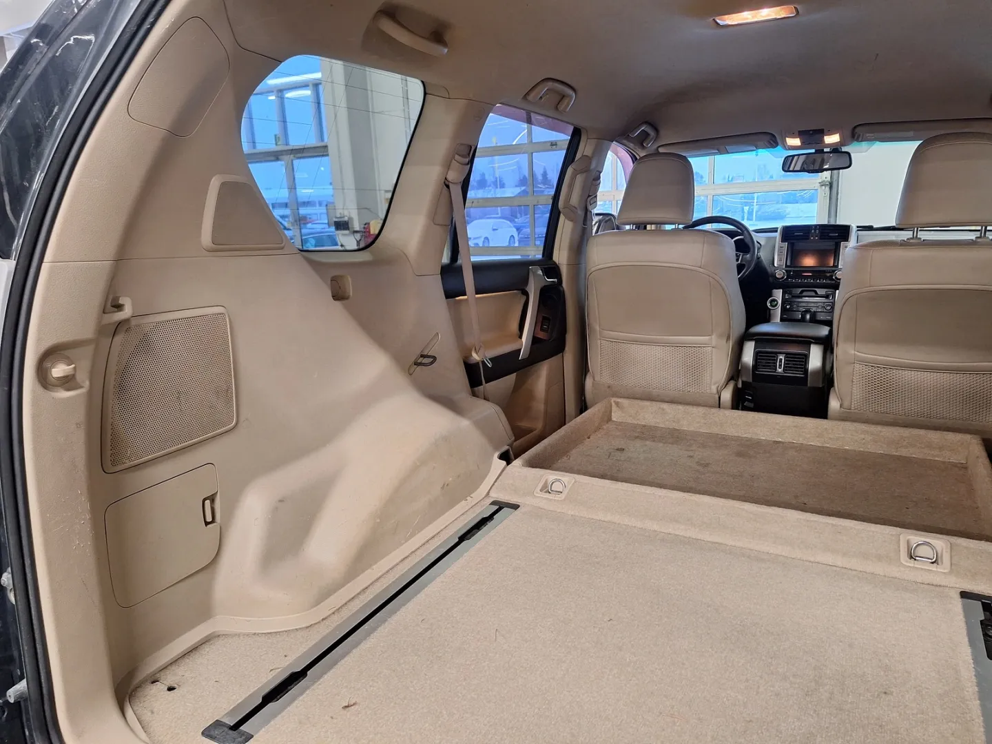 TOYOTA Land Cruiser GMI-953 carousel image