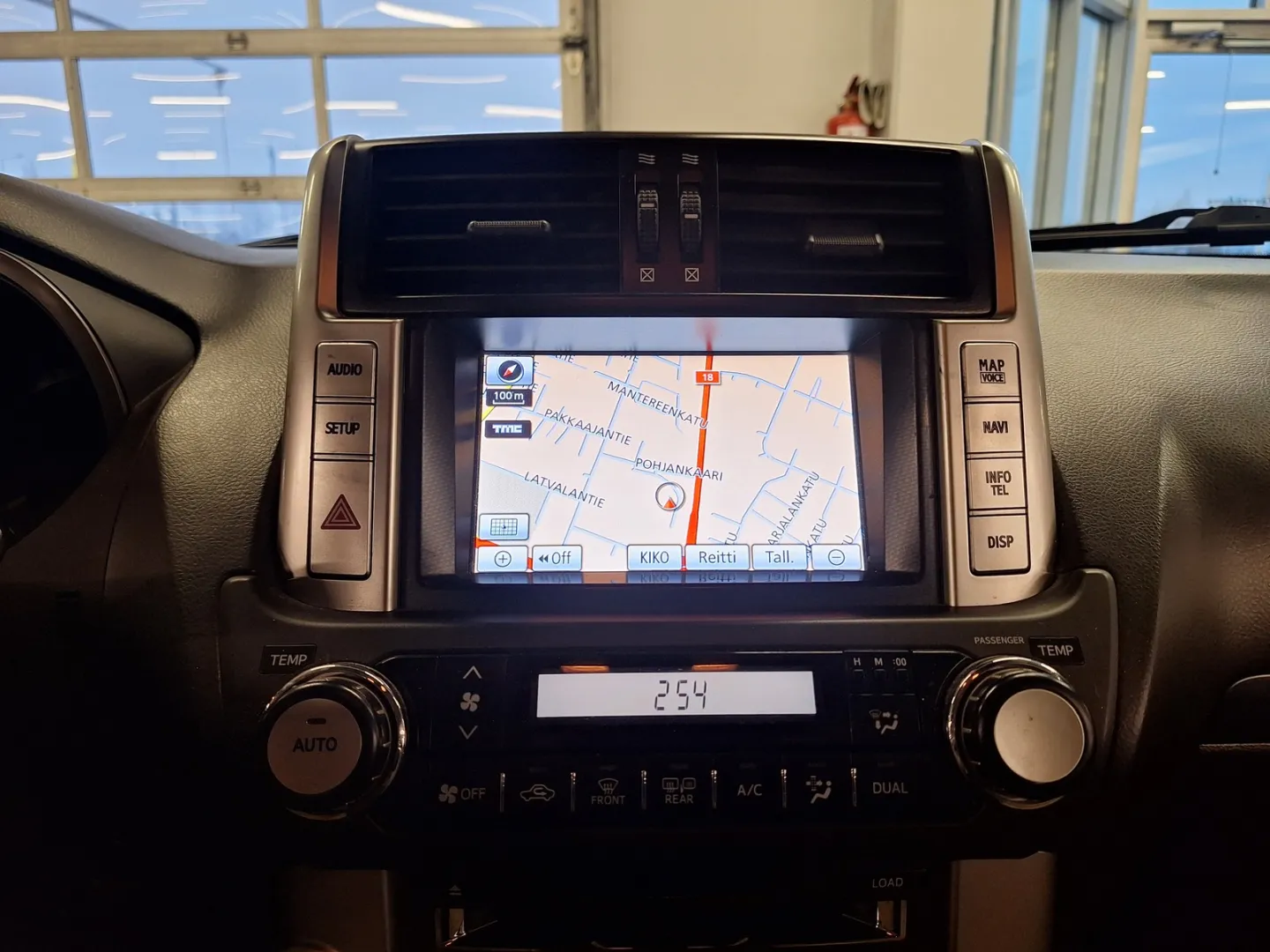 TOYOTA Land Cruiser GMI-953 carousel image