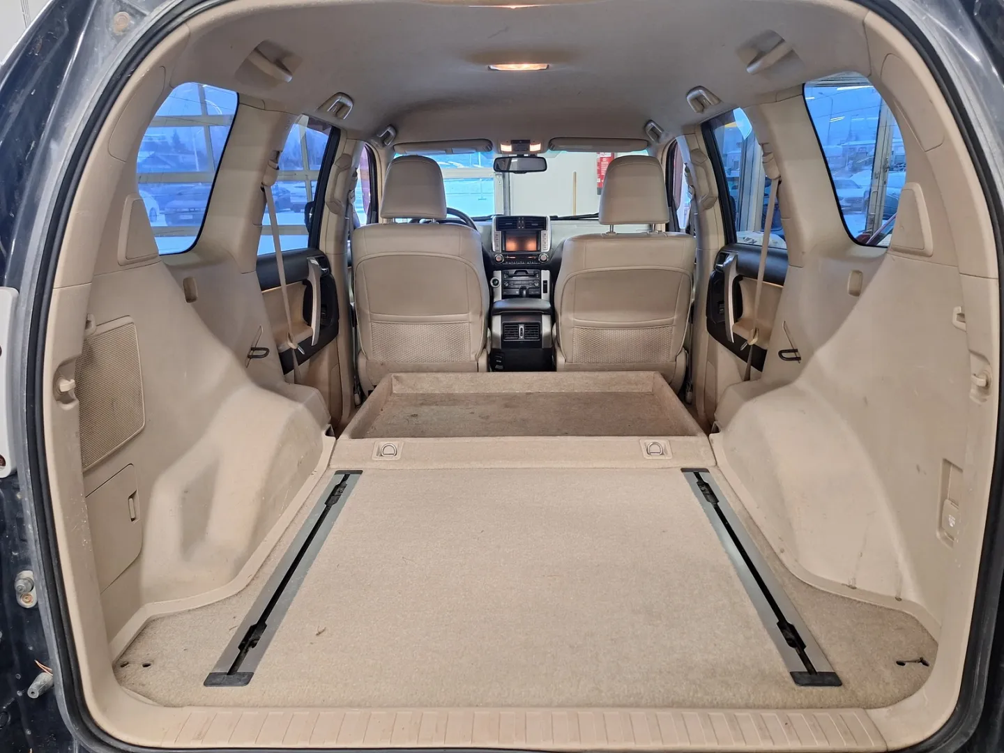 TOYOTA Land Cruiser GMI-953 carousel image