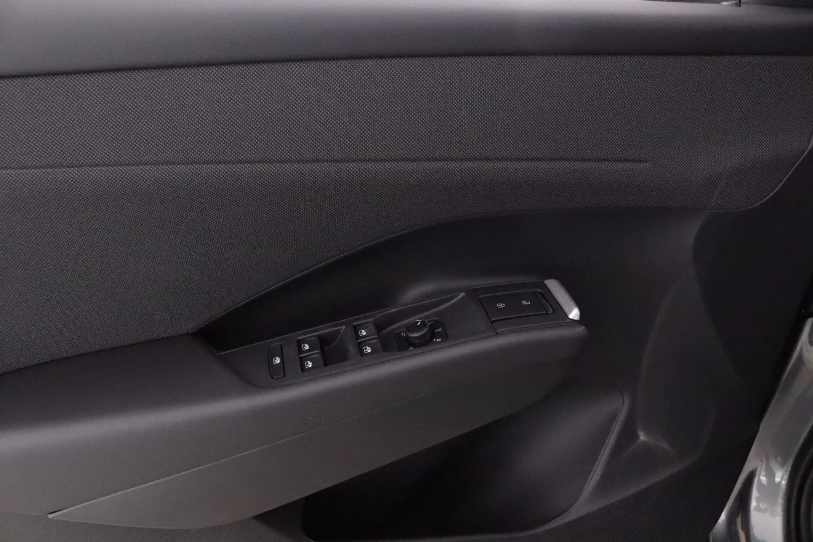 Volkswagen T-Roc NOJ-608 carousel image