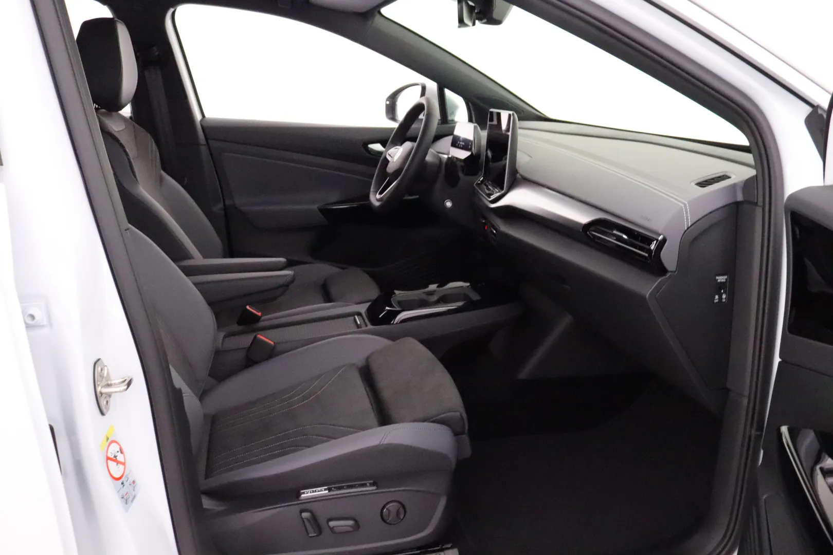 Volkswagen ID.4 RXS-454 carousel image