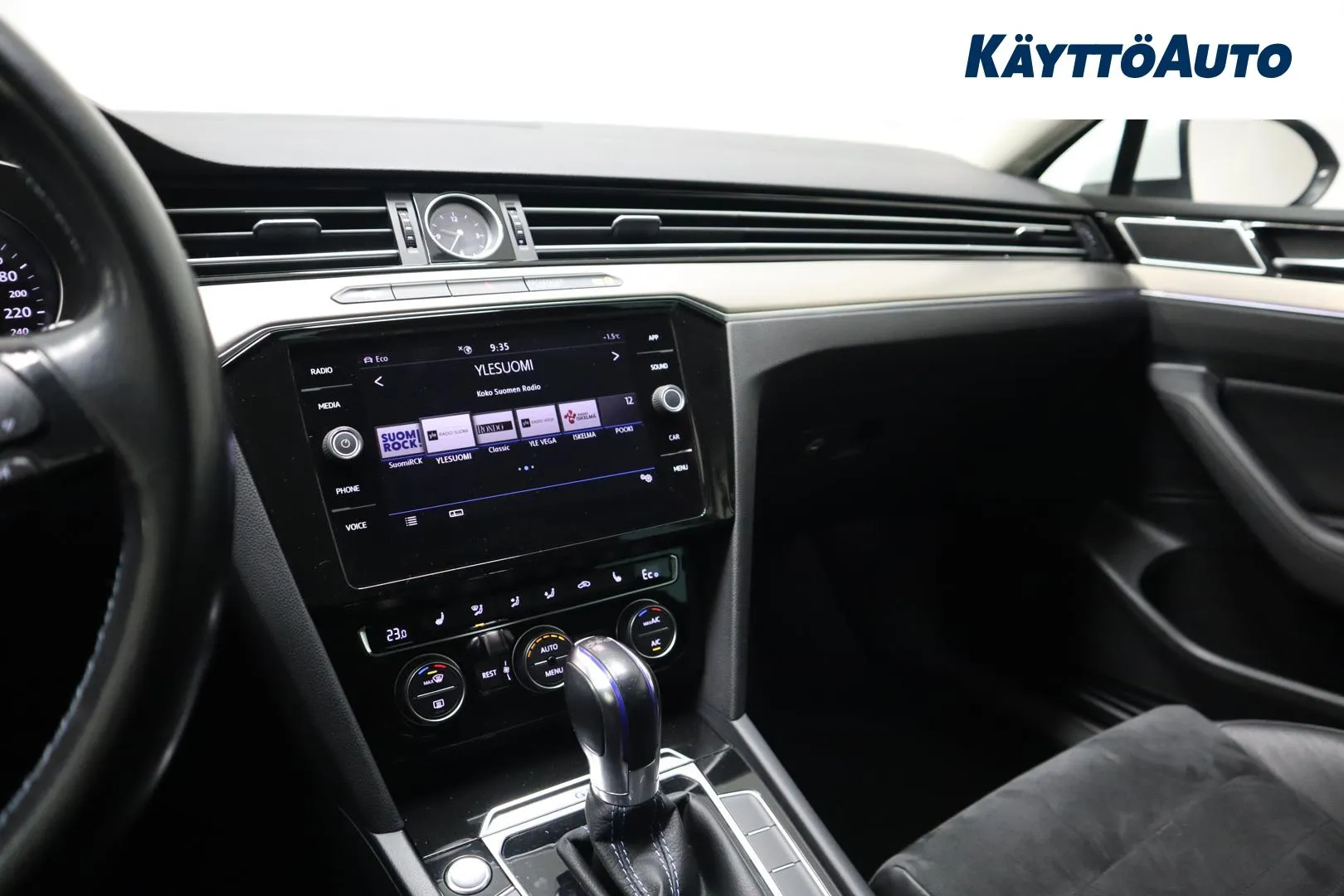 VOLKSWAGEN Passat LPL-318 carousel image