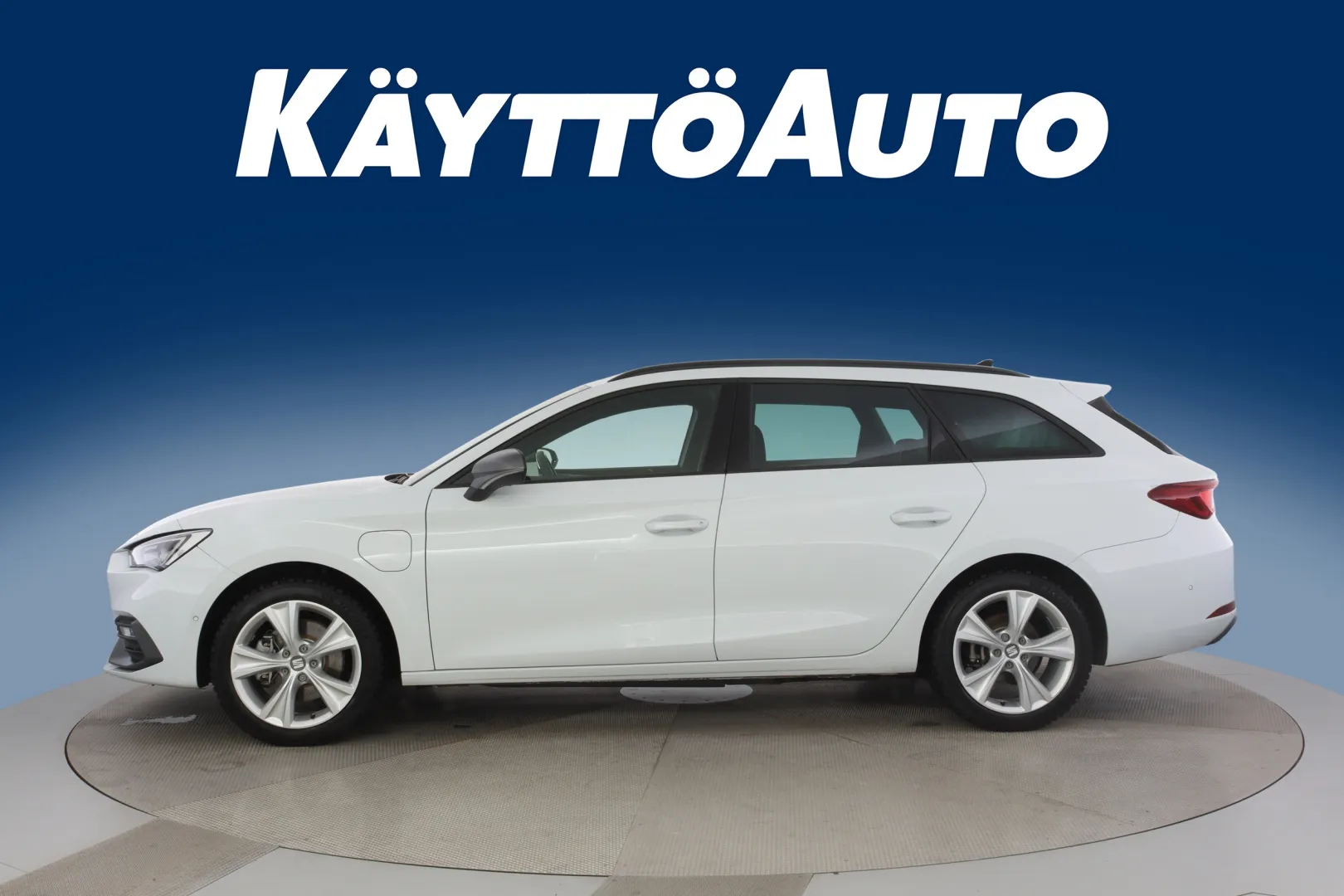 SEAT Leon Sportstourer MPK-573 carousel image