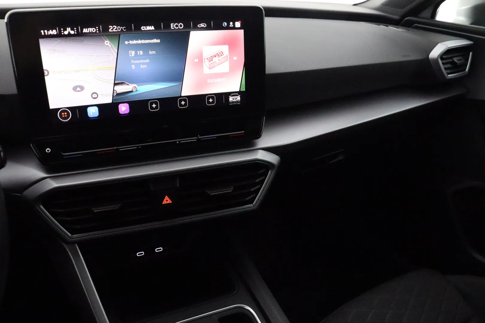 SEAT Leon Sportstourer MPK-573 carousel image