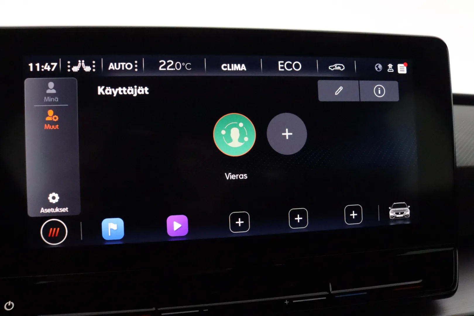 SEAT Leon Sportstourer MPK-573 carousel image