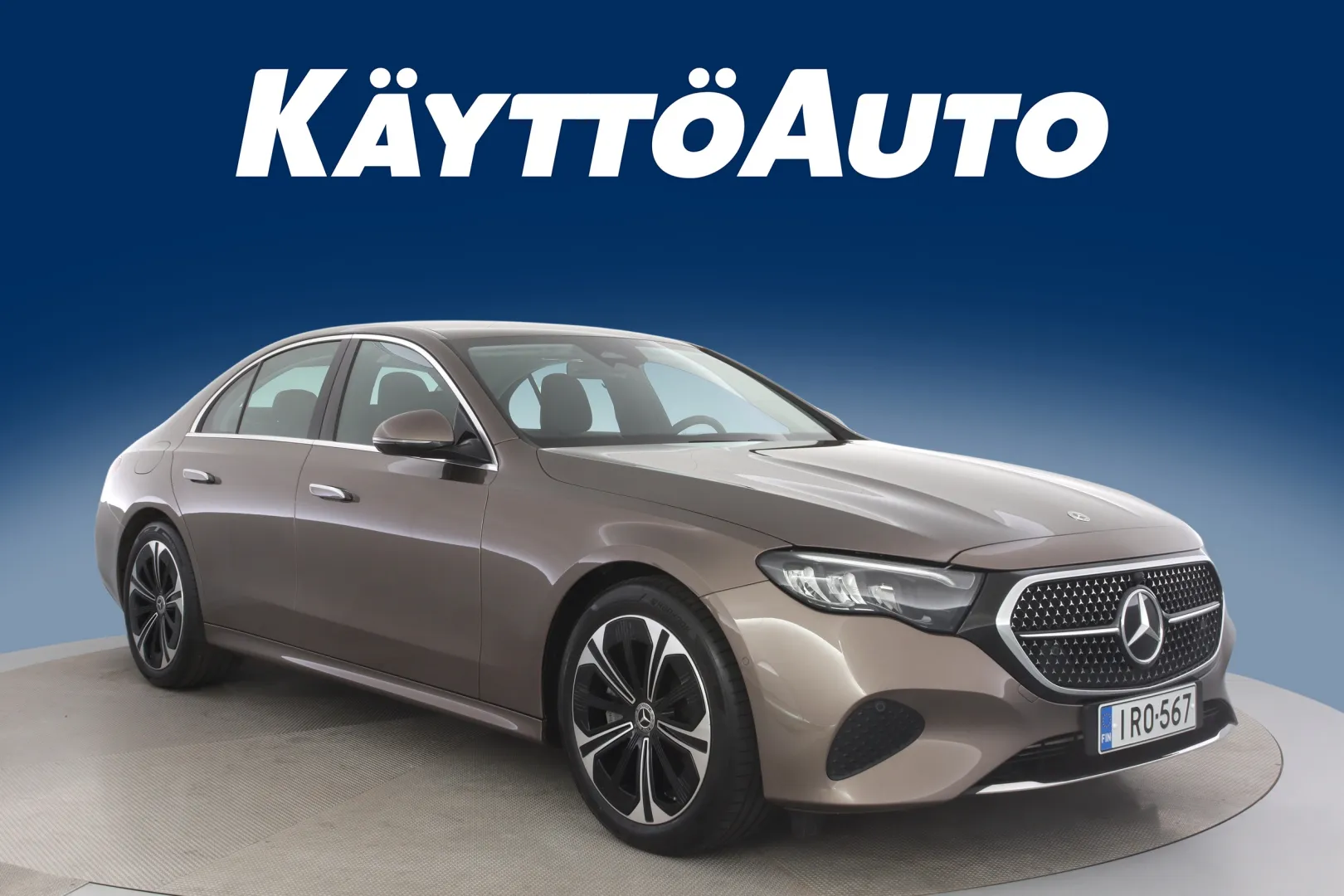 Mercedes-Benz E IRO-567 carousel image