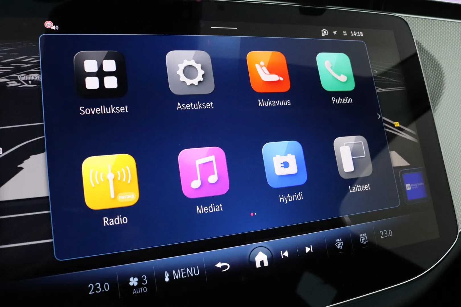 Mercedes-Benz E IRO-567 carousel image