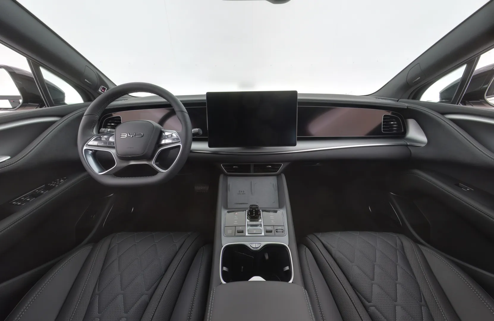 BYD Sealion 7 MRO-733 carousel image