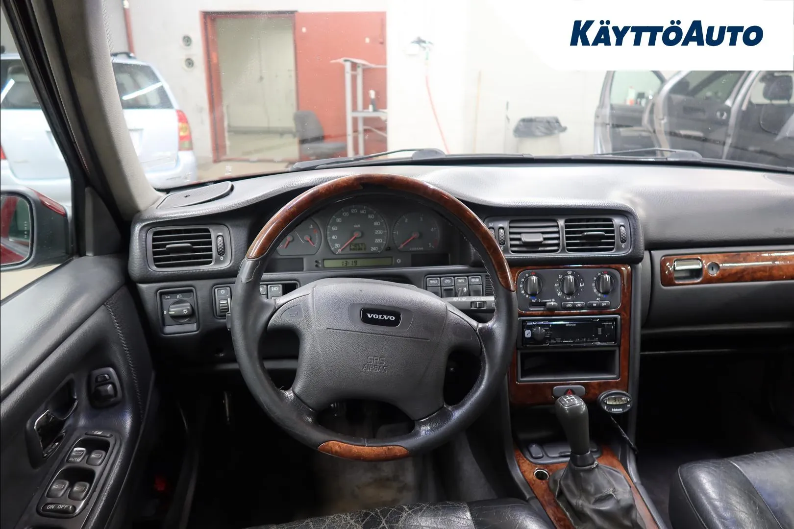 VOLVO V70 RTF-312 carousel image