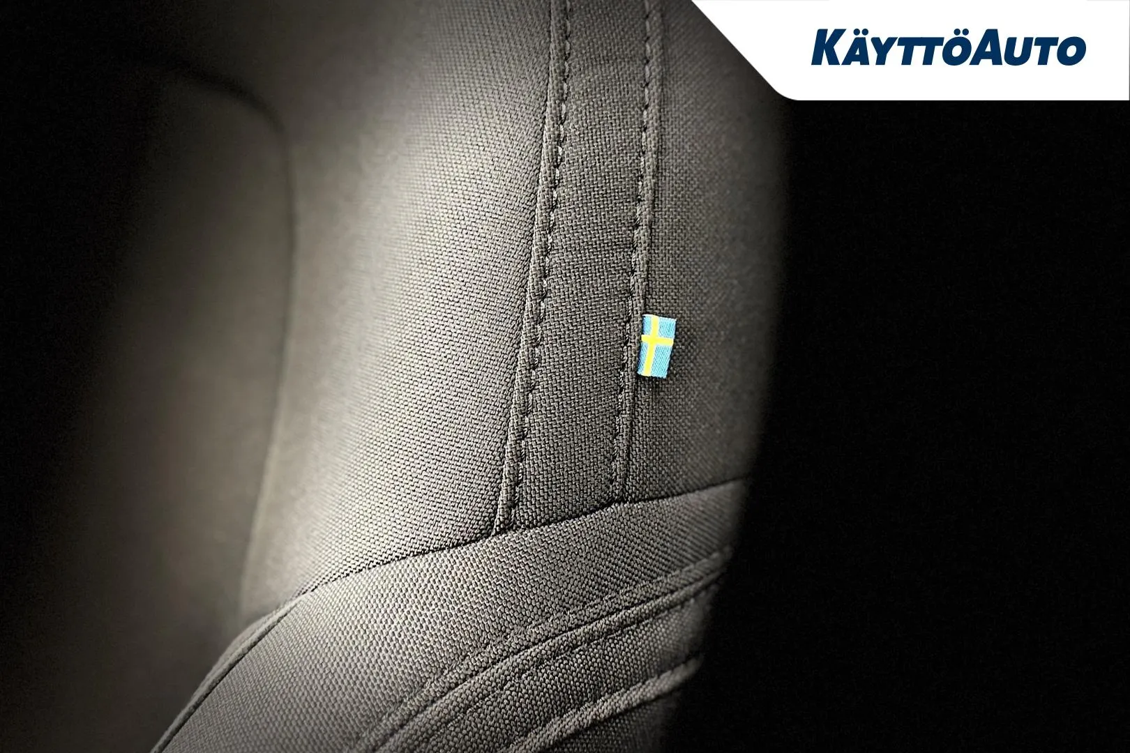 VOLVO XC40 YXS-321 carousel image