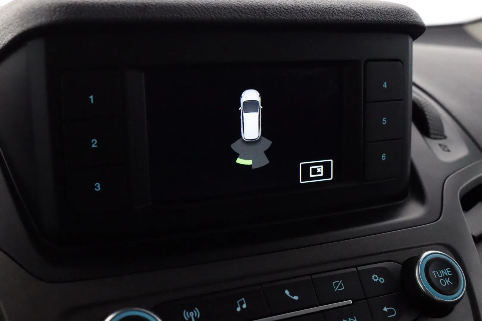 FORD Grand Tourneo Connec FNP-339 carousel image