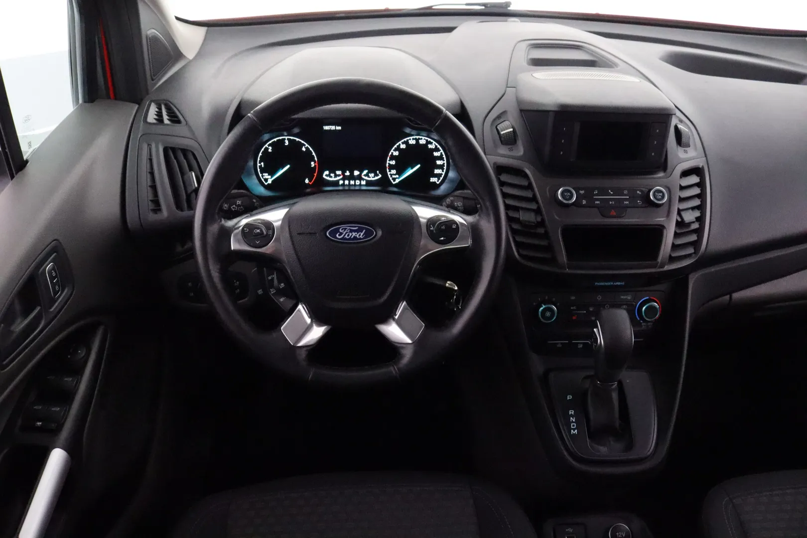 FORD Grand Tourneo Connec FNP-339 carousel image