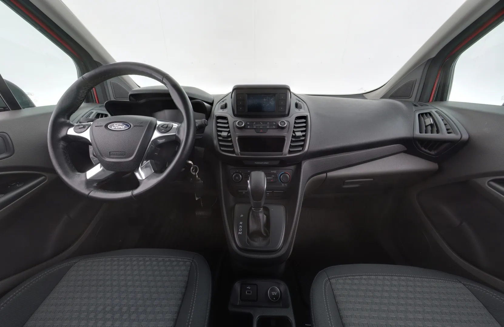 FORD Grand Tourneo Connec FNP-339 carousel image