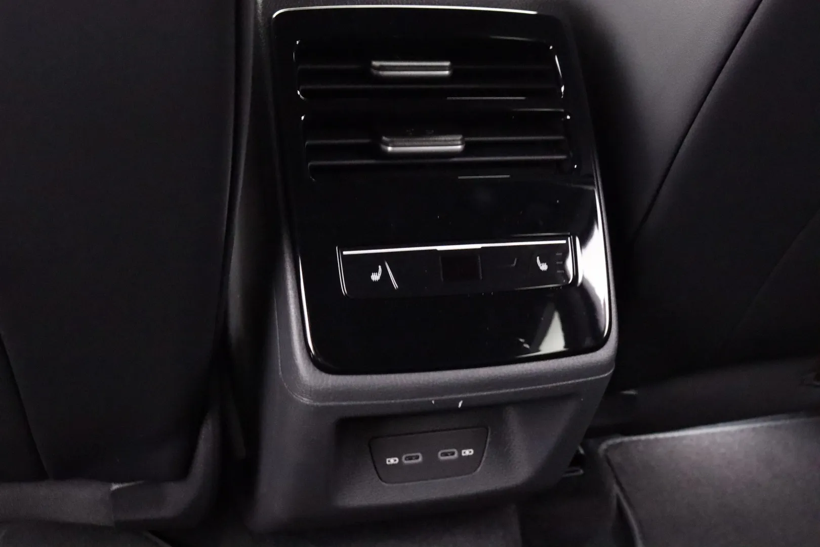 Volkswagen ID.7 RXS-493 carousel image