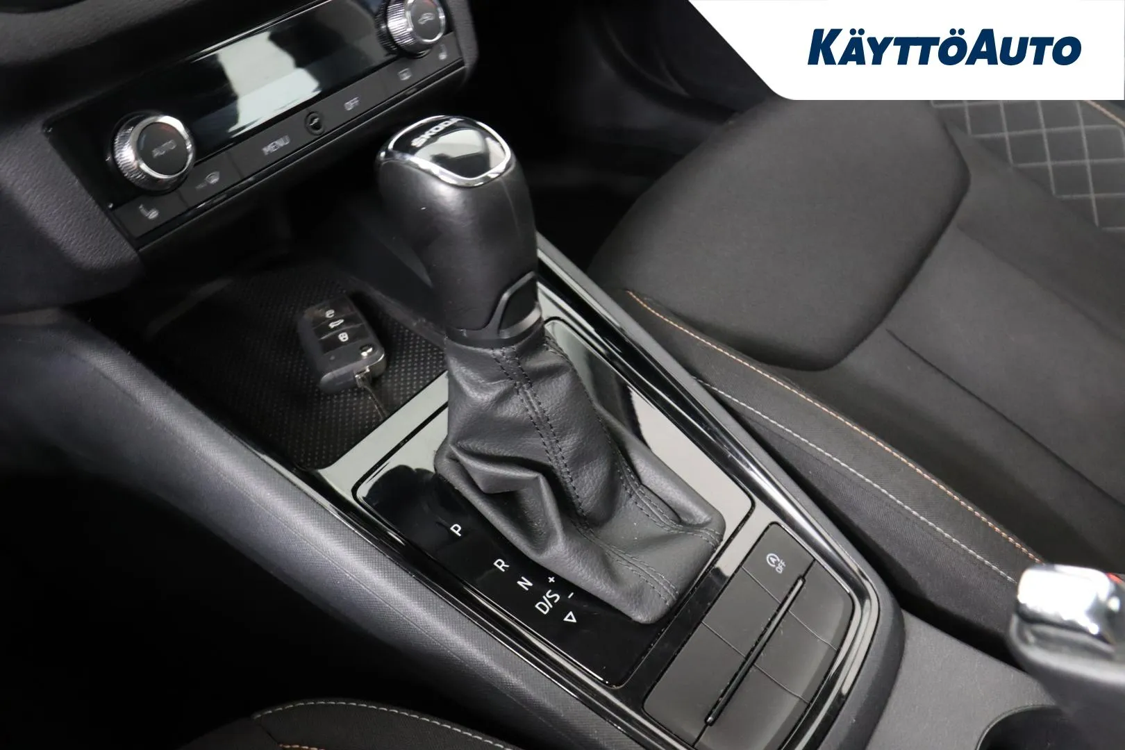 Skoda Kamiq SYV-375 carousel image