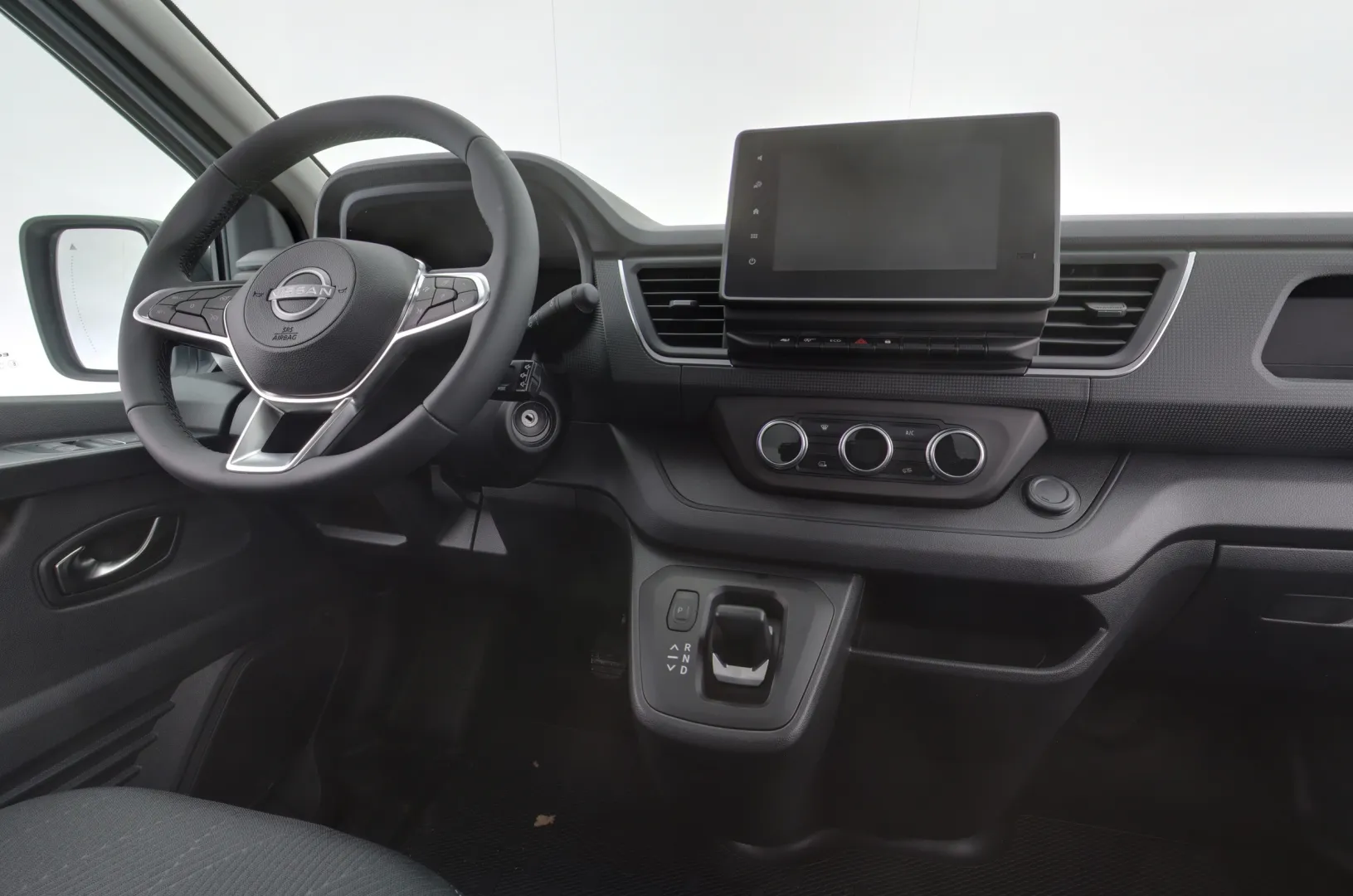 Nissan Primastar SRS-127 carousel image