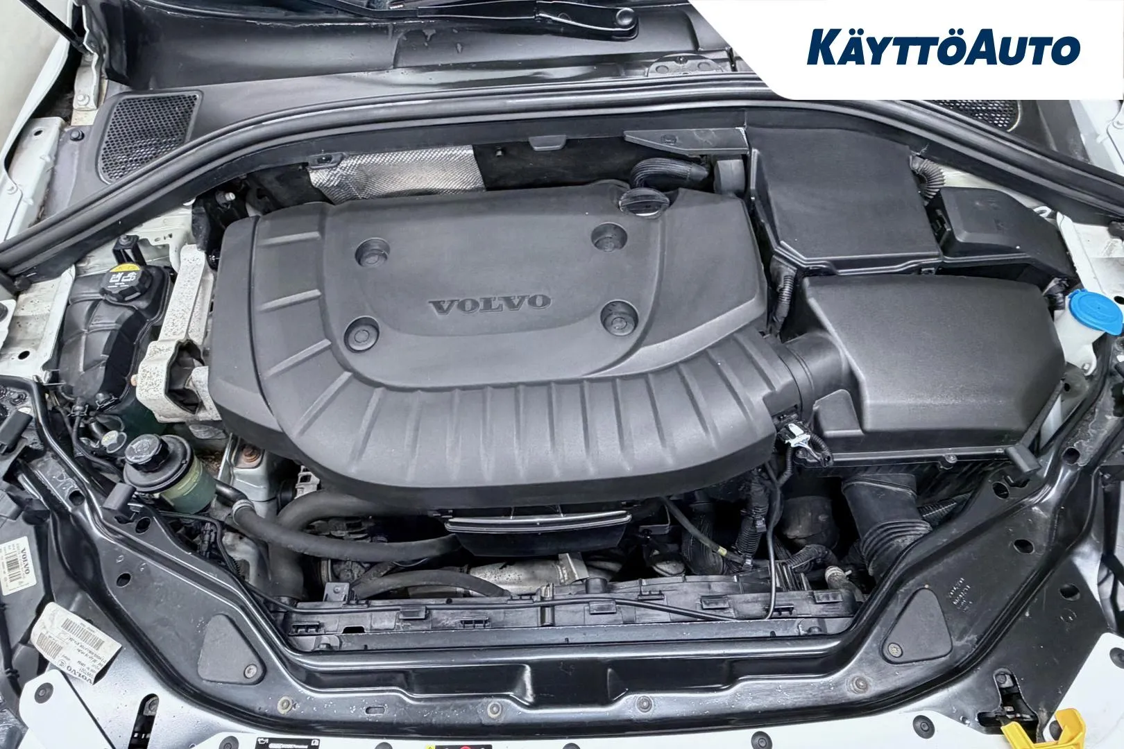 VOLVO XC60 VYX-151 carousel image