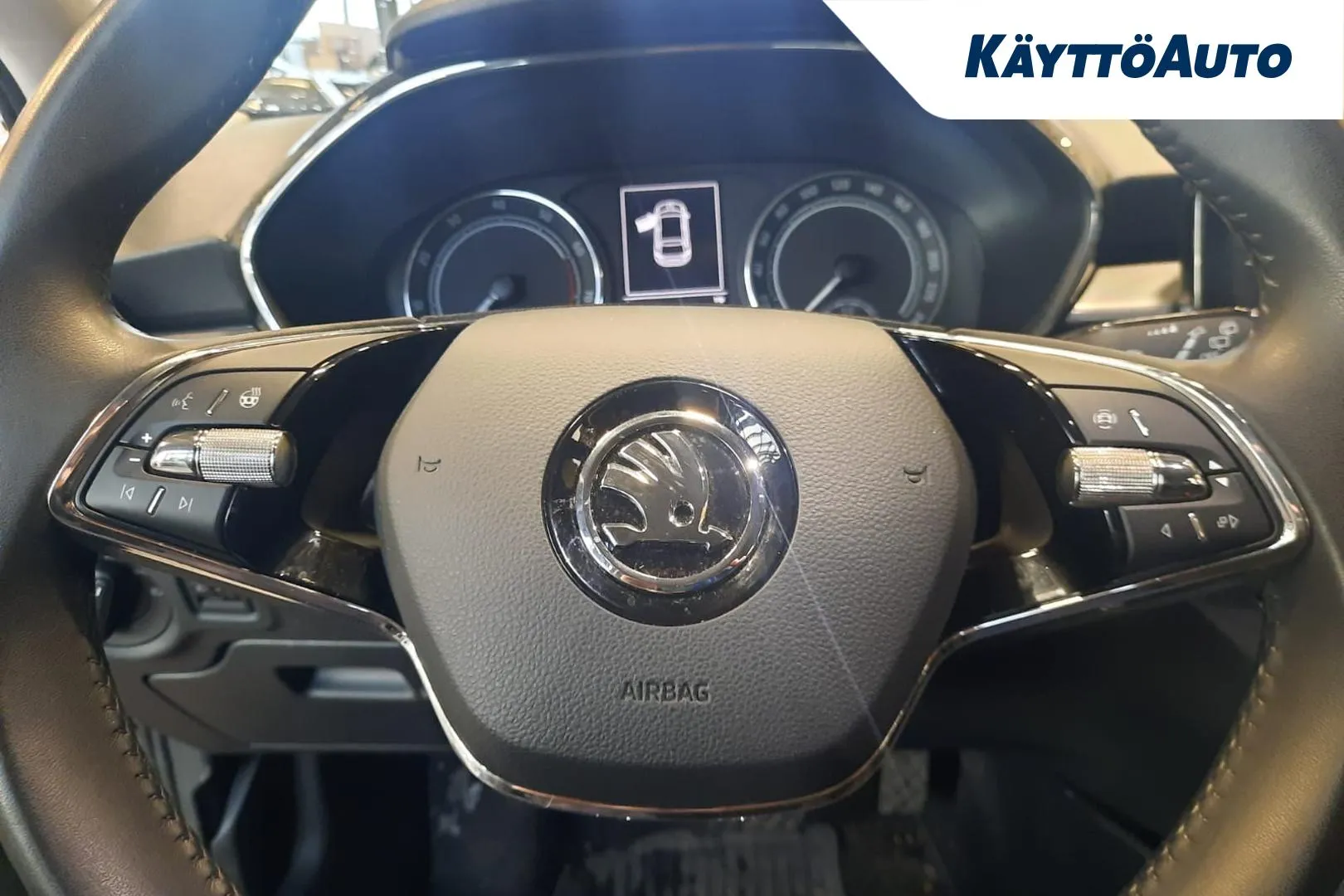 SKODA Fabia MLO-868 carousel image