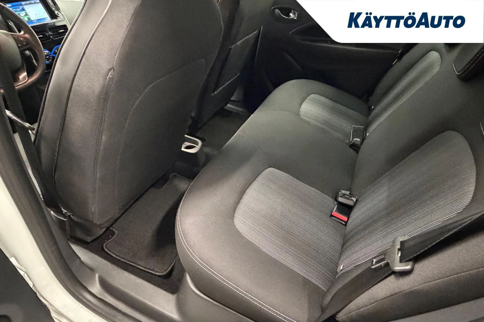 RENAULT Zoe NLG-247 carousel image