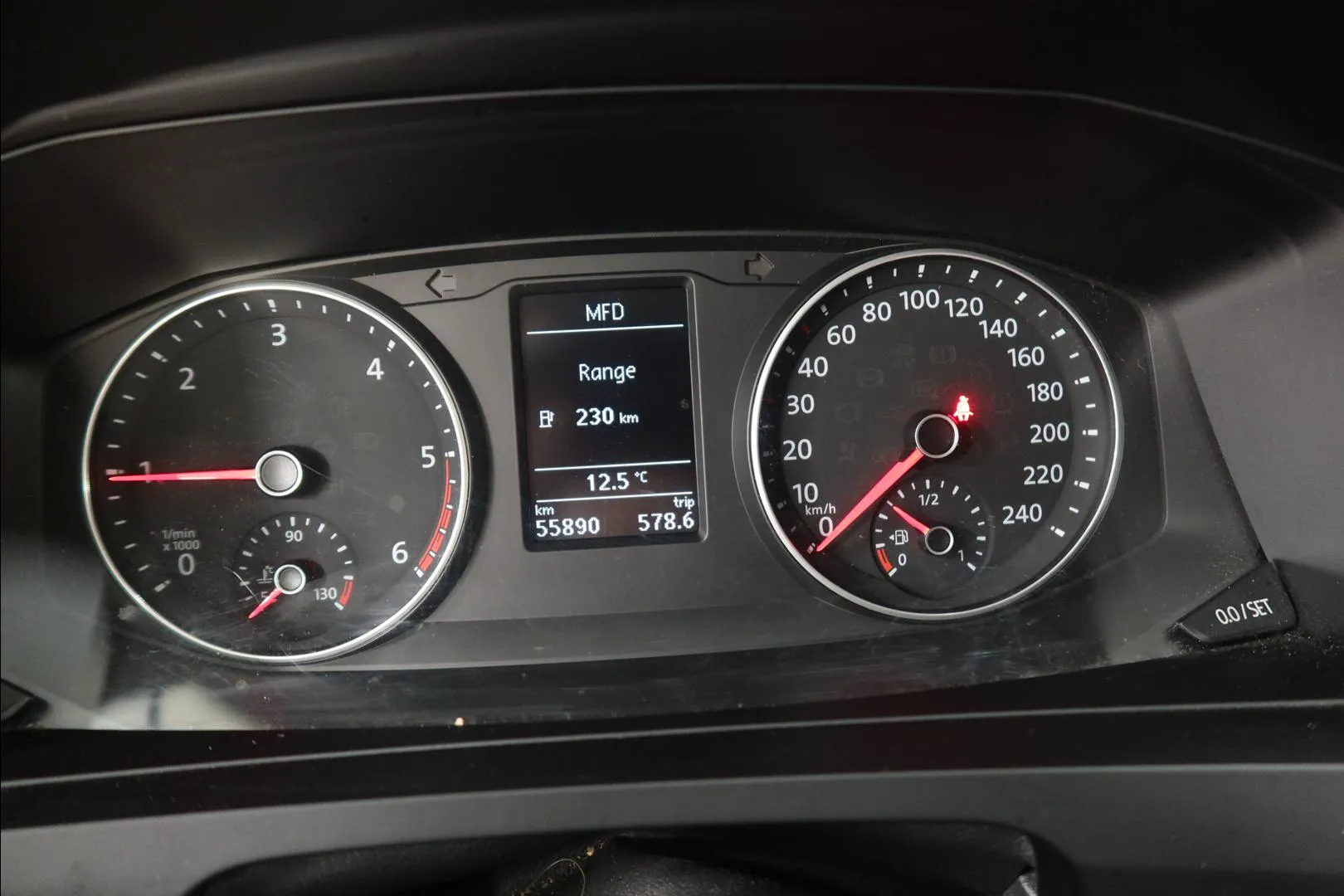 VOLKSWAGEN Transporter LOM-831 carousel image