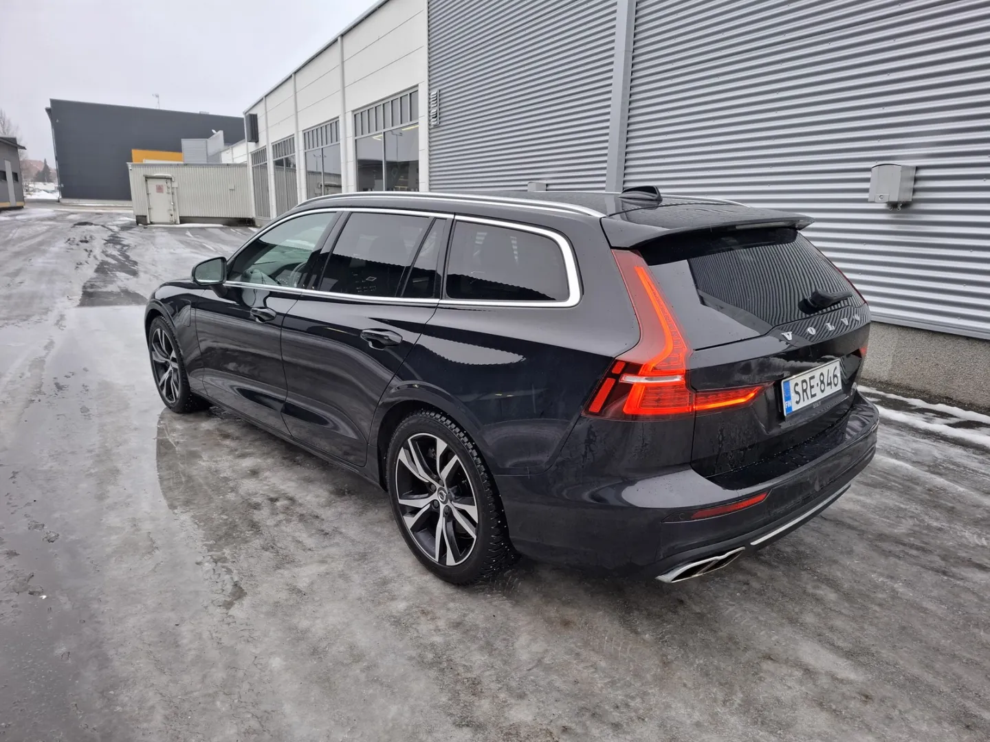 VOLVO V60 SRE-846 carousel image