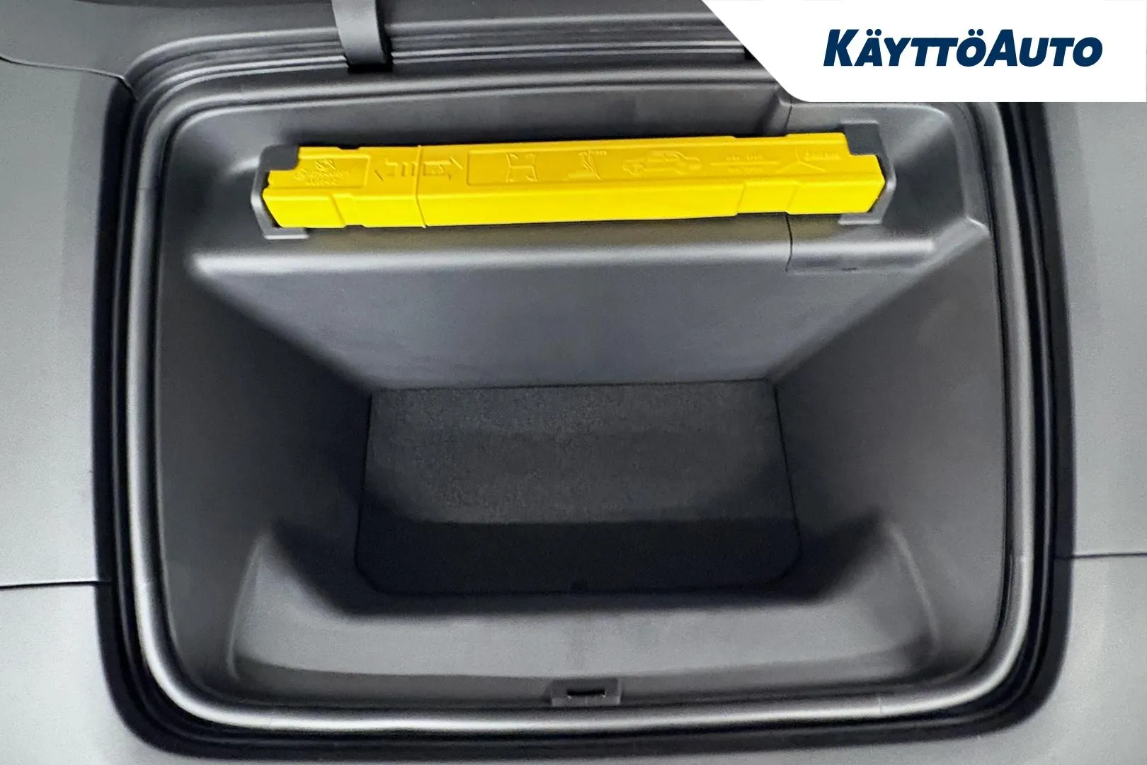 Polestar 4 MRO-788 carousel image