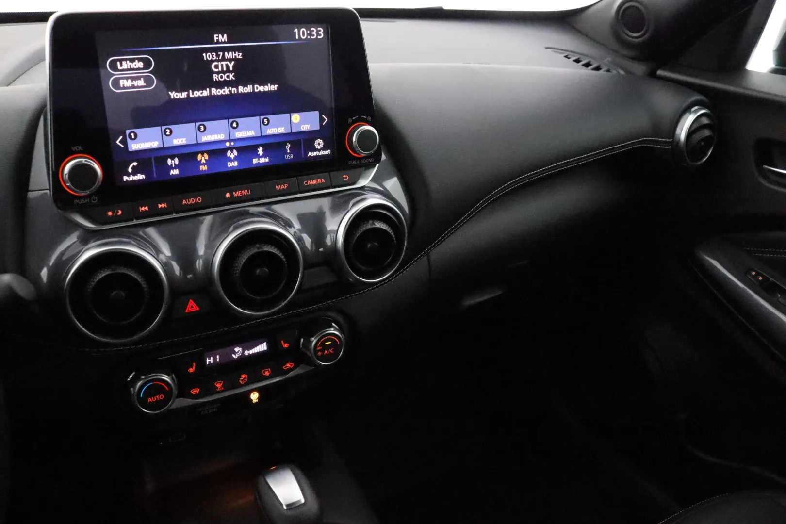 Nissan Juke KVT-504 carousel image