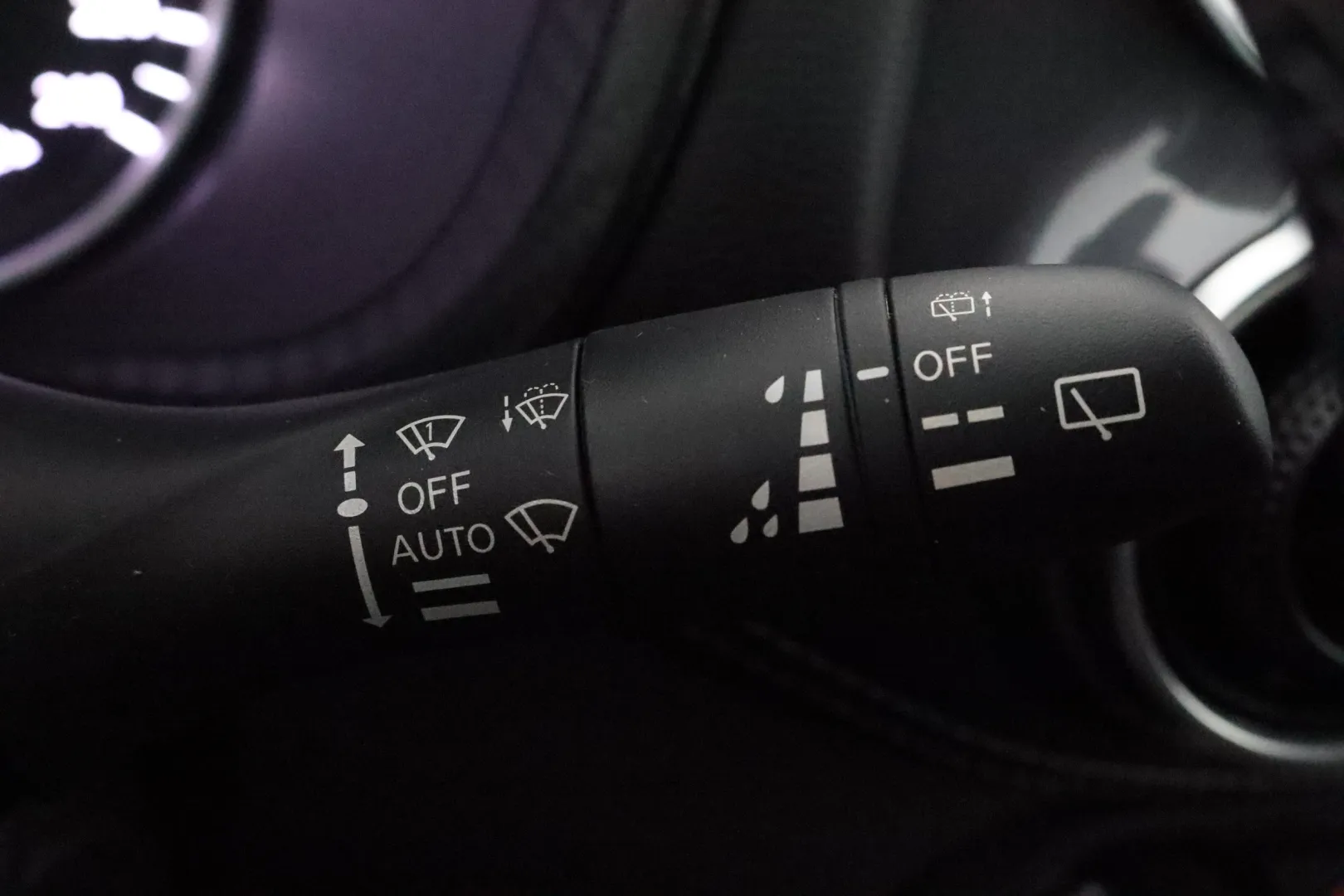 Nissan Juke KVT-504 carousel image