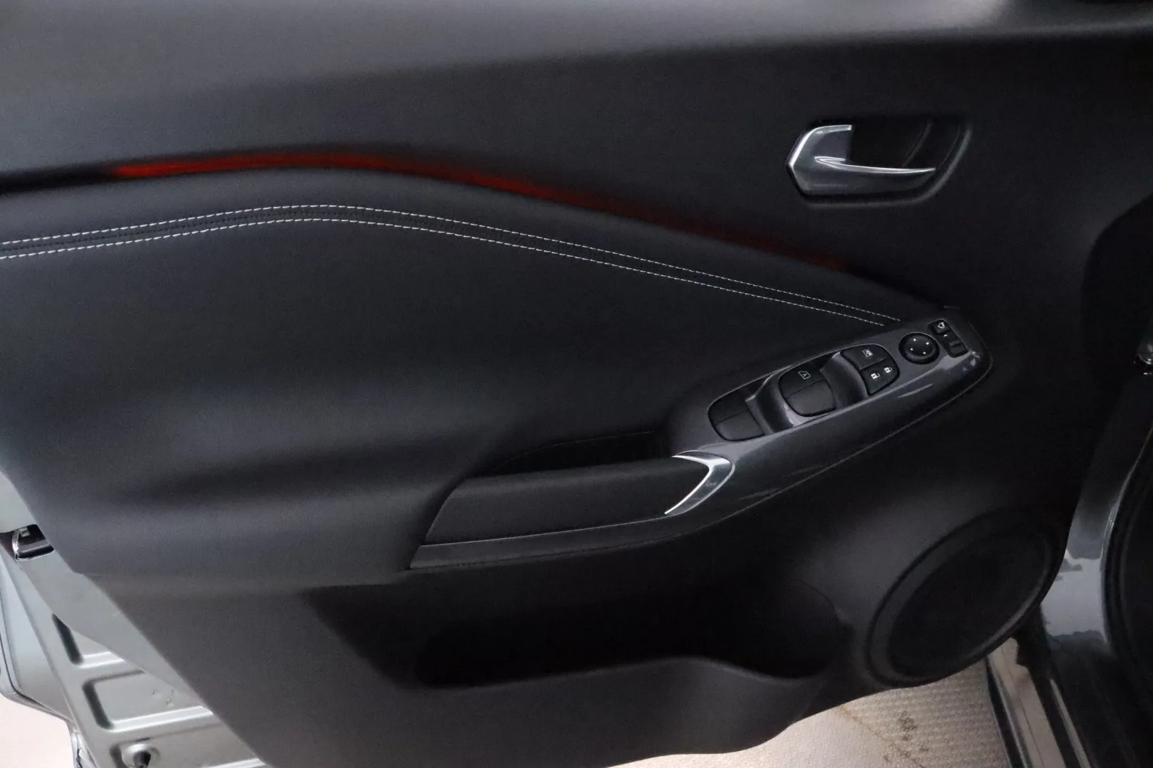 Nissan Juke KVT-504 carousel image