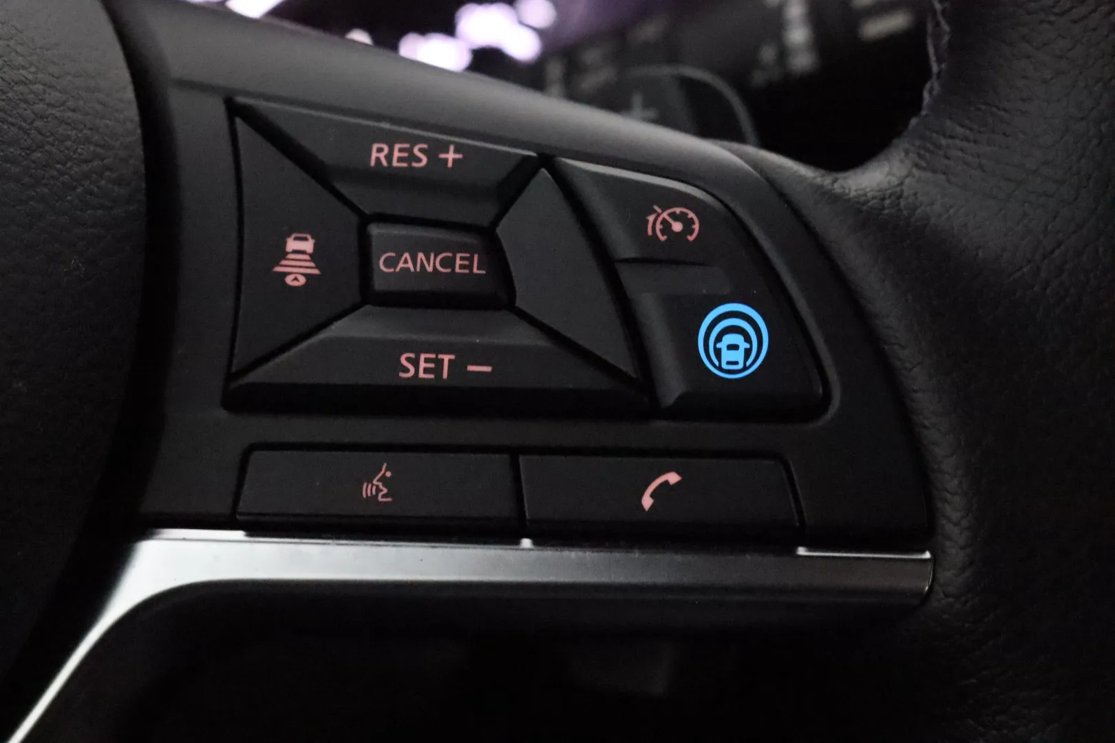 Nissan Juke KVT-504 carousel image