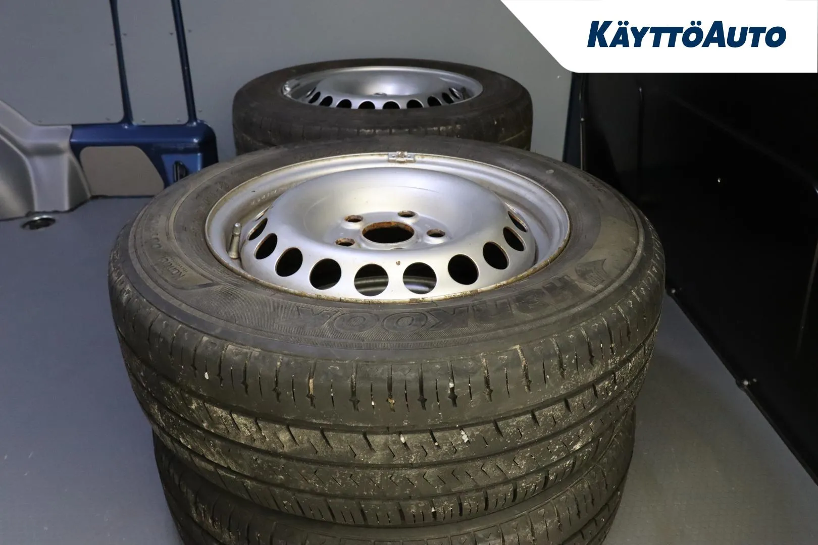 Volkswagen Transporter EPL-830 carousel image