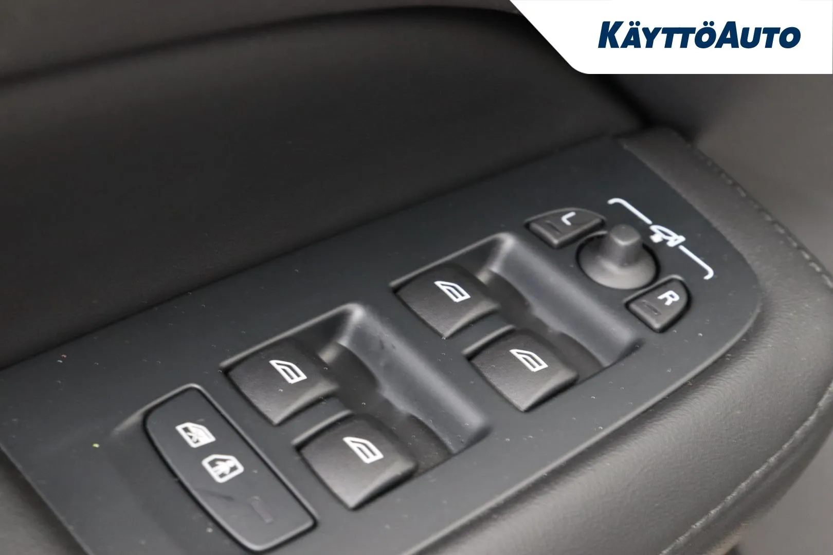 Volvo V60 EVO-999 carousel image