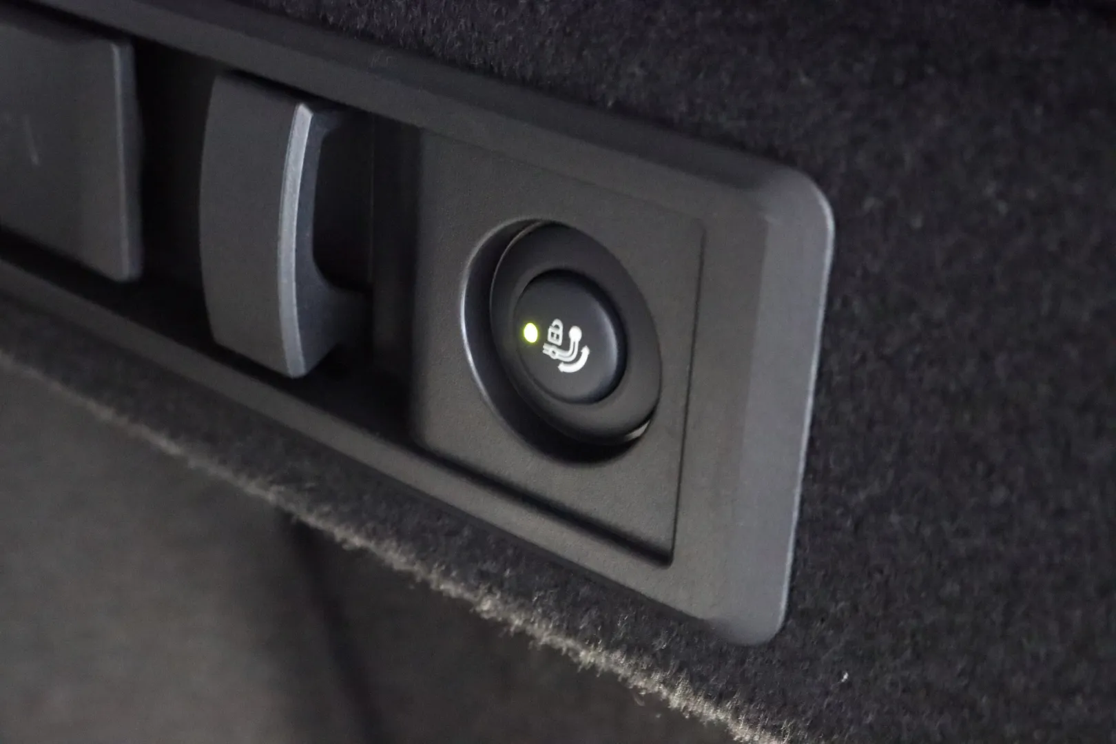 BMW X3 XUZ-503 carousel image