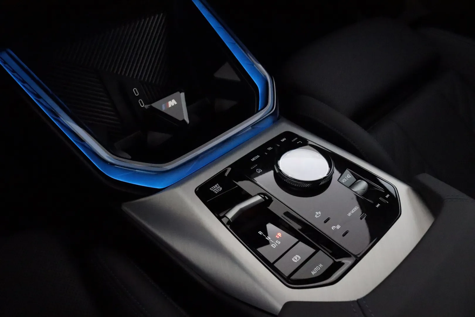 BMW X3 XUZ-503 carousel image