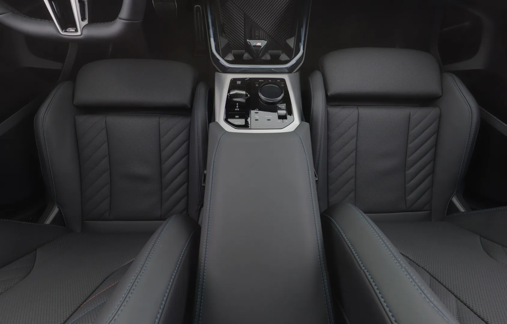 BMW X3 XUZ-503 carousel image