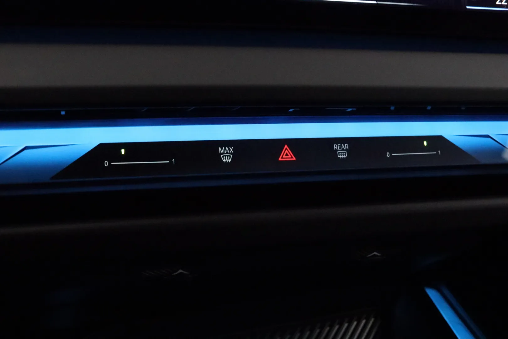 BMW X3 XUZ-503 carousel image