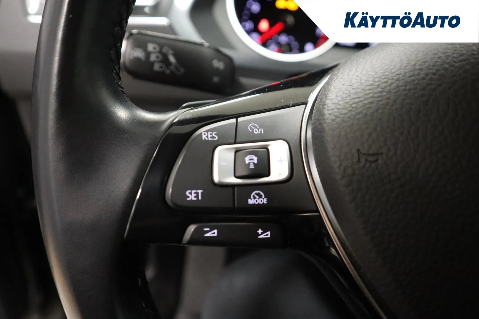 VOLKSWAGEN Tiguan GMV-960 carousel image