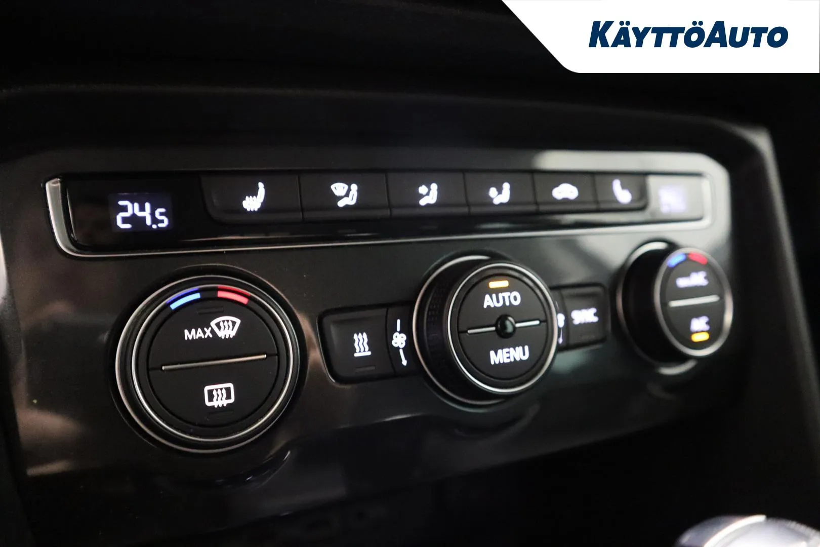 VOLKSWAGEN Tiguan GMV-960 carousel image