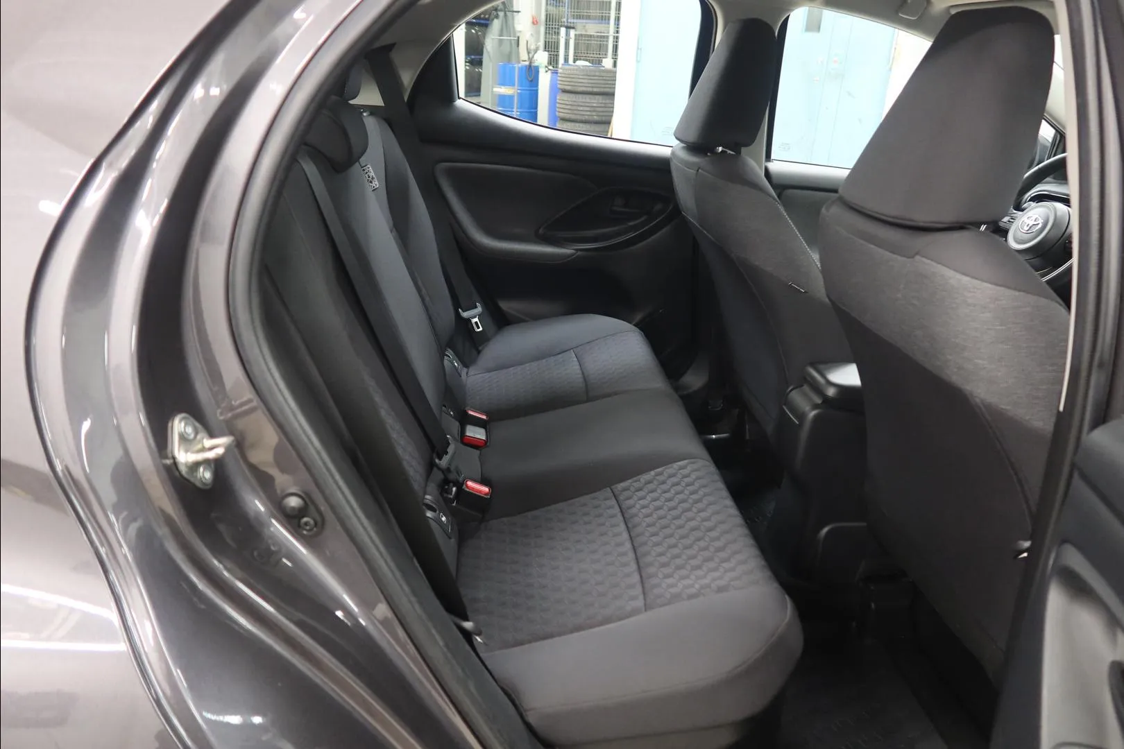 TOYOTA Yaris GOS-449 carousel image